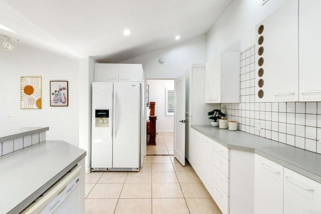 1166 Merritt Drive, El Cajon, CA 92020