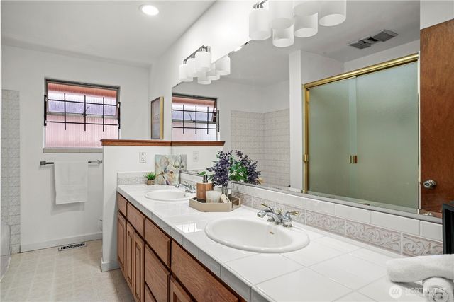8626 S 134th Street, Seattle, WA 98178