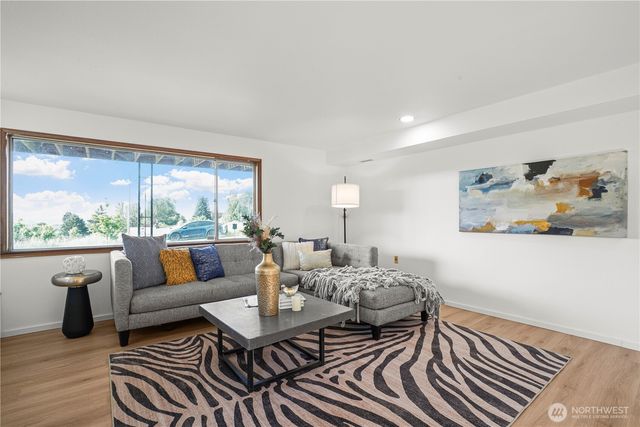 8626 S 134th Street, Seattle, WA 98178