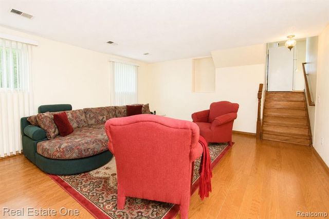 4510 Bethune Court, West Bloomfield, MI 48323