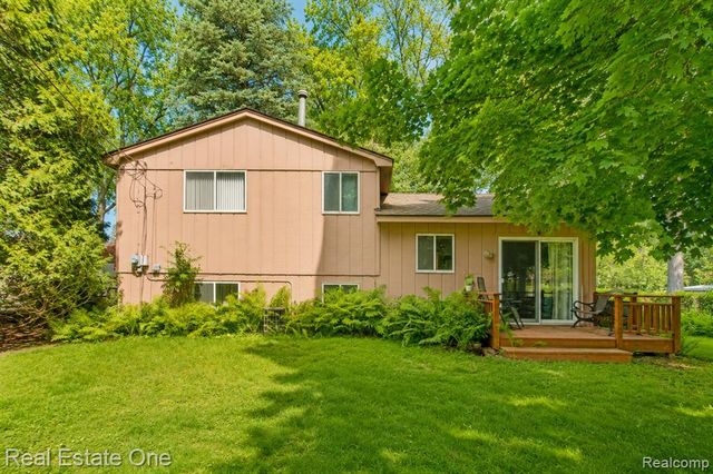 4510 Bethune Court, West Bloomfield, MI 48323