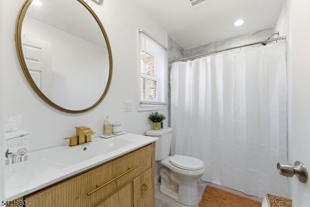 129 Oxford St, Paterson City, NJ 07522