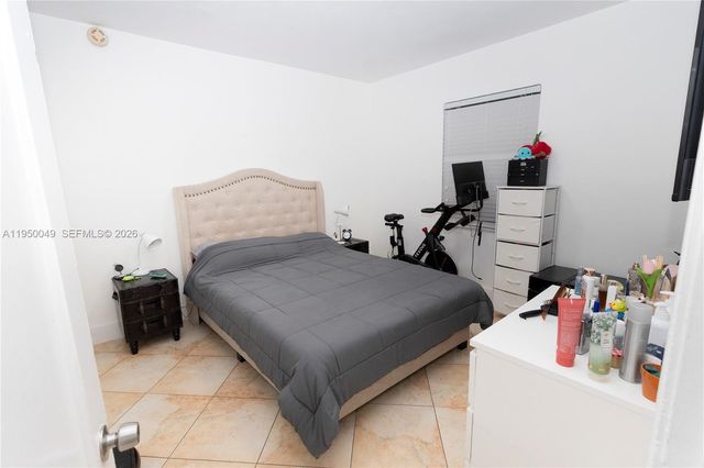 111 SW 31st Ct 1, Miami, FL 33135