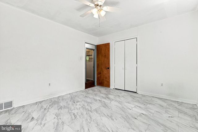 2002 LENHART RD, Hatfield, PA 19440
