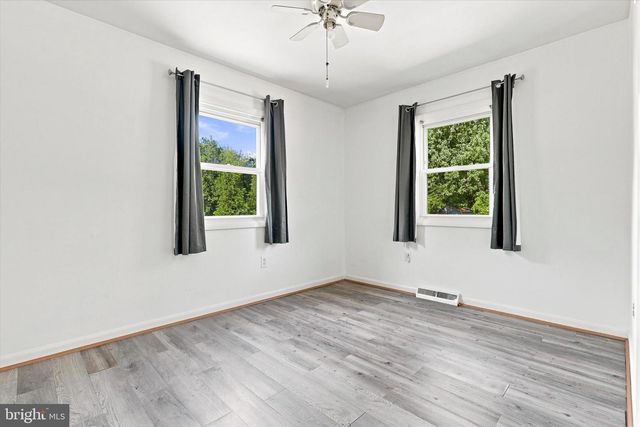 2002 LENHART RD, Hatfield, PA 19440