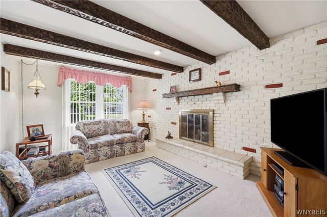 85 Heritage Road East, Amherst, NY 14221