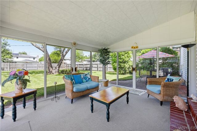 85 Heritage Road East, Amherst, NY 14221