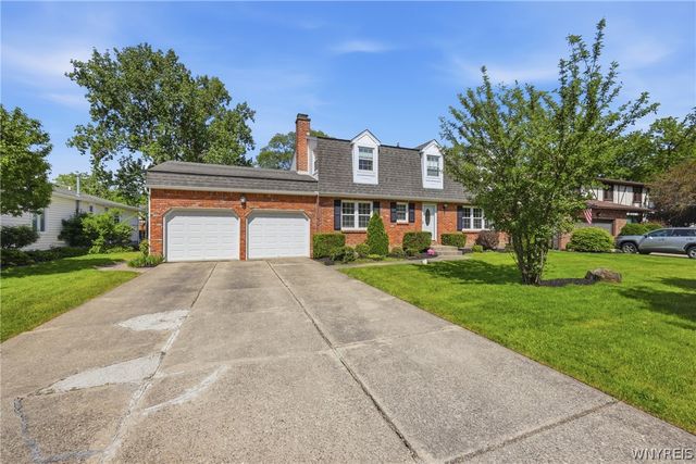 85 Heritage Road East, Amherst, NY 14221