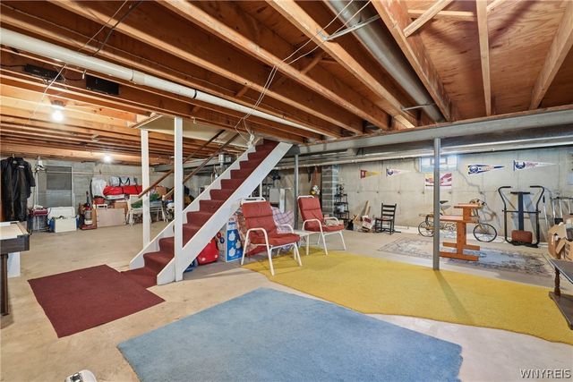 85 Heritage Road East, Amherst, NY 14221