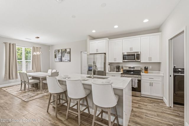 417 Wiltshire Avenue SW, Palm Bay, FL 32908