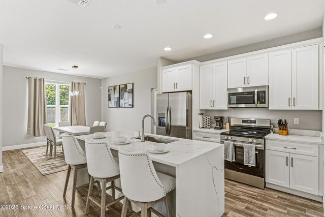 417 Wiltshire Avenue SW, Palm Bay, FL 32908