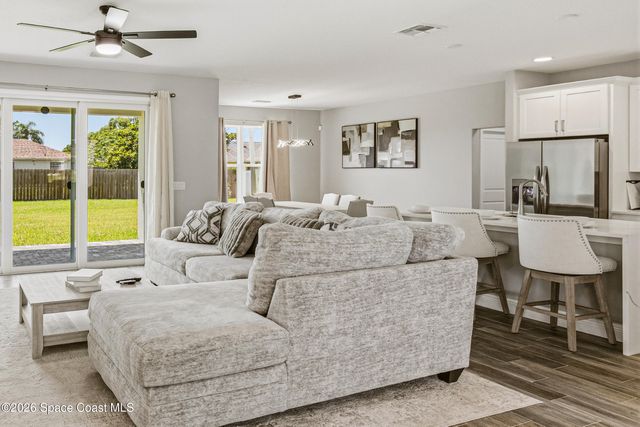 417 Wiltshire Avenue SW, Palm Bay, FL 32908