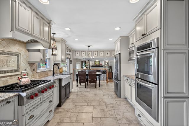 425 Ansley Drive, Roswell, GA 30076