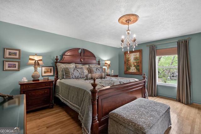 425 Ansley Drive, Roswell, GA 30076