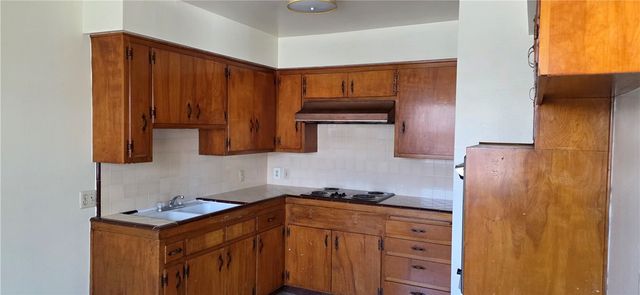 2305 Mountain, San Bernardino, CA 92404
