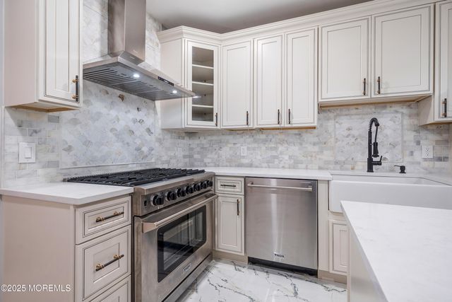 423 New Market Road, Piscataway Twp, NJ 08854