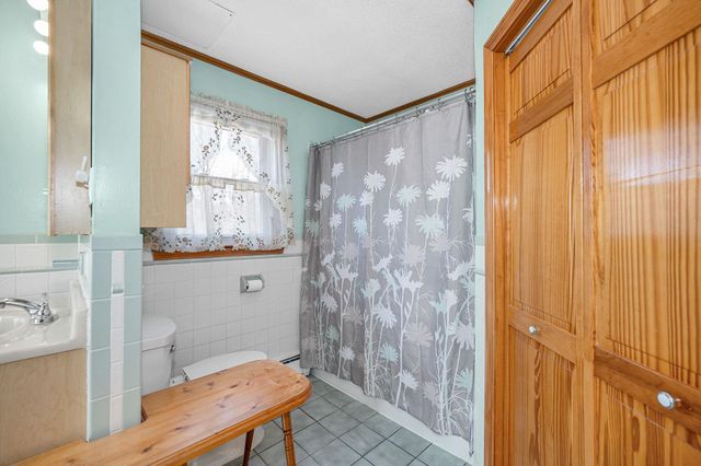 4 Paul Avenue, Derry, NH 03038