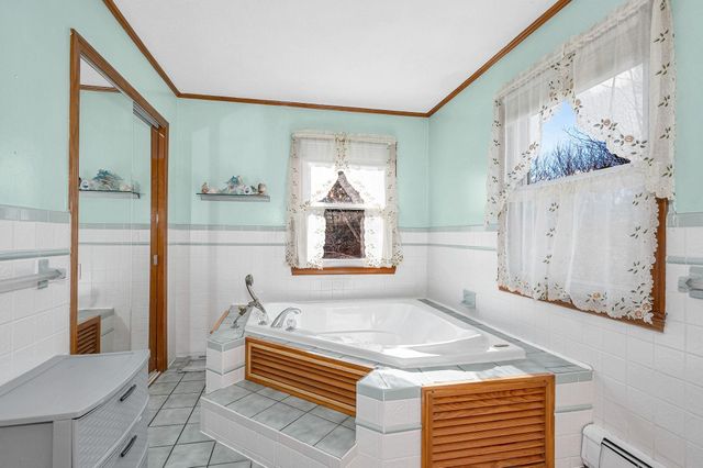 4 Paul Avenue, Derry, NH 03038