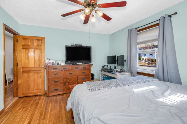 4 Paul Avenue, Derry, NH 03038