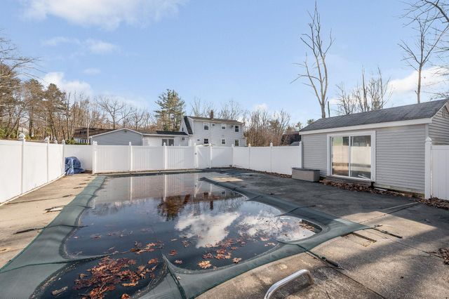 4 Paul Avenue, Derry, NH 03038