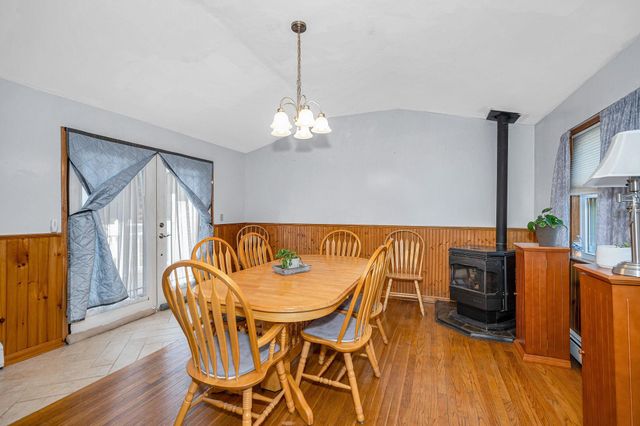 4 Paul Avenue, Derry, NH 03038