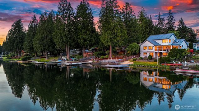31259 E Lake Morton Drive SE, Kent, WA 98042