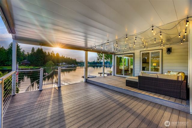 31259 E Lake Morton Drive SE, Kent, WA 98042