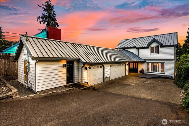 31259 E Lake Morton Drive SE, Kent, WA 98042