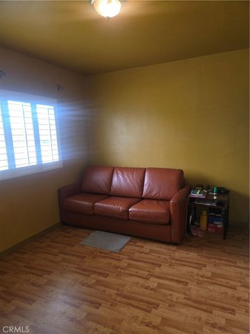 1901 W 77th, Los Angeles, CA 90047