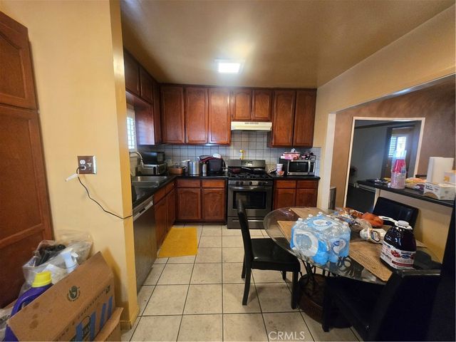 1901 W 77th, Los Angeles, CA 90047