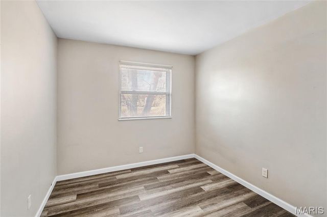 11039 Landseer Drive, St Louis, MO 63136