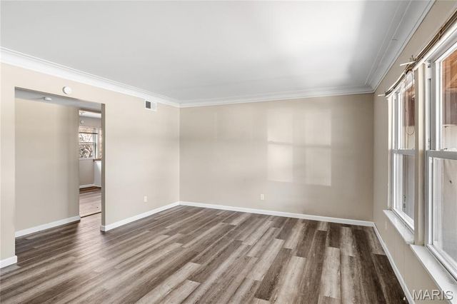 11039 Landseer Drive, St Louis, MO 63136