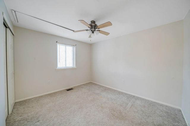 586 Blue Ridge Drive, Medford, NY 11763