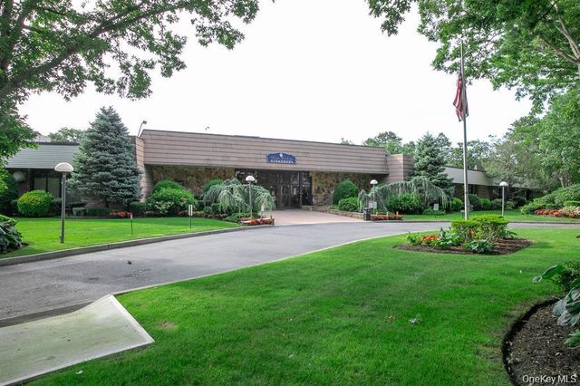 586 Blue Ridge Drive, Medford, NY 11763