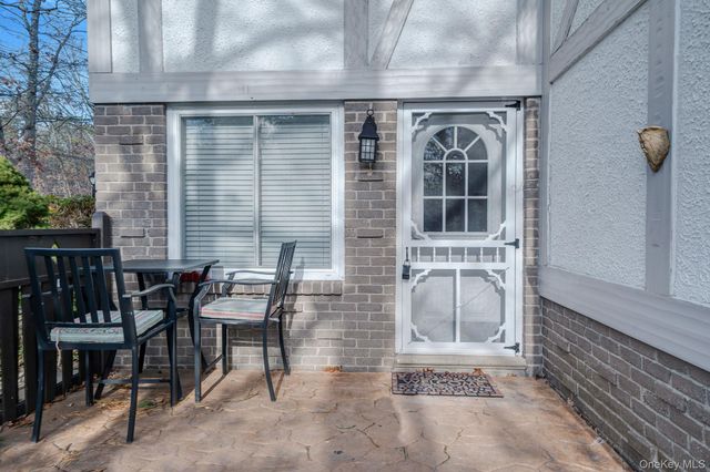 586 Blue Ridge Drive, Medford, NY 11763