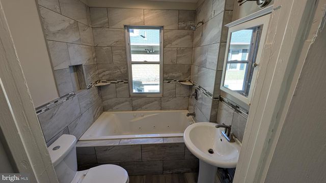 48 HILLCREST AVE, Trenton, NJ 08618