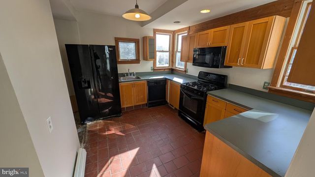 48 HILLCREST AVE, Trenton, NJ 08618