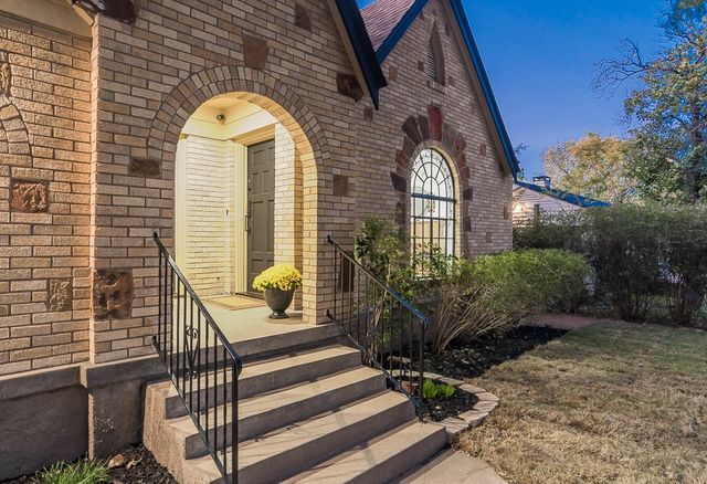 1835 Cedar Crest Boulevard, Dallas, TX 75203