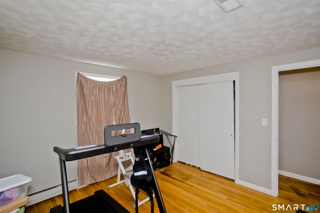 32 Indian Run, Enfield, CT 06082