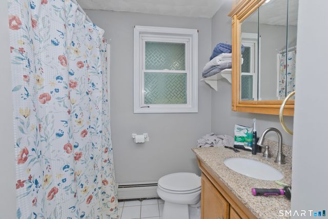 32 Indian Run, Enfield, CT 06082