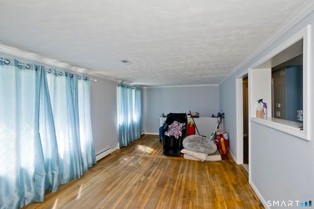 32 Indian Run, Enfield, CT 06082