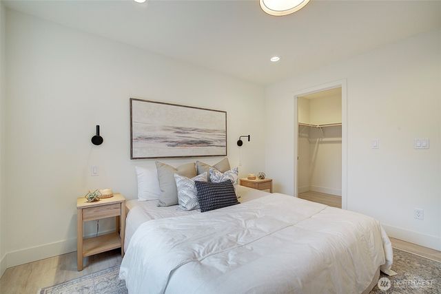 7912 34th Avenue SW, Seattle, WA 98126