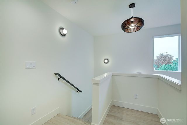7912 34th Avenue SW, Seattle, WA 98126