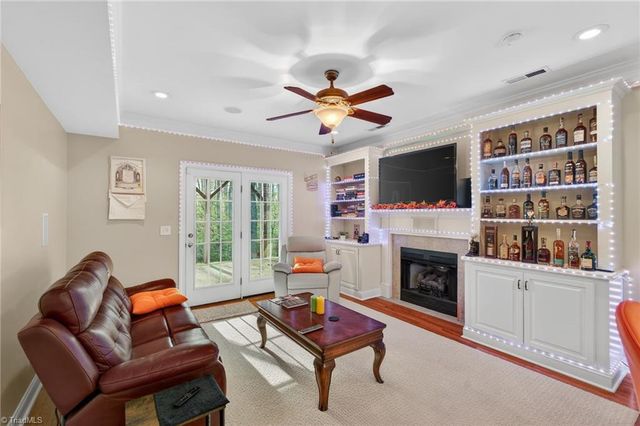 2516 Deer Rack Circle, Kernersville, NC 27284