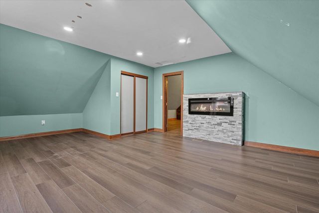 2715 S 14th STREET, Milwaukee, WI 53215