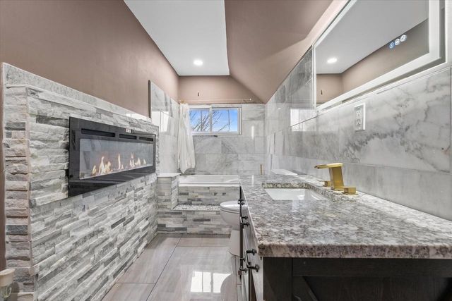 2715 S 14th STREET, Milwaukee, WI 53215