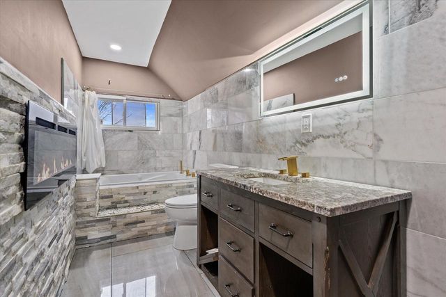 2715 S 14th STREET, Milwaukee, WI 53215