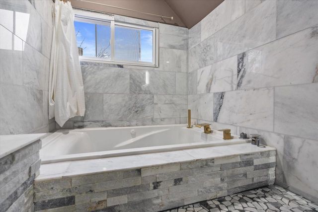 2715 S 14th STREET, Milwaukee, WI 53215