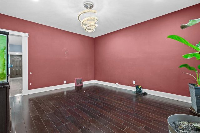 2715 S 14th STREET, Milwaukee, WI 53215