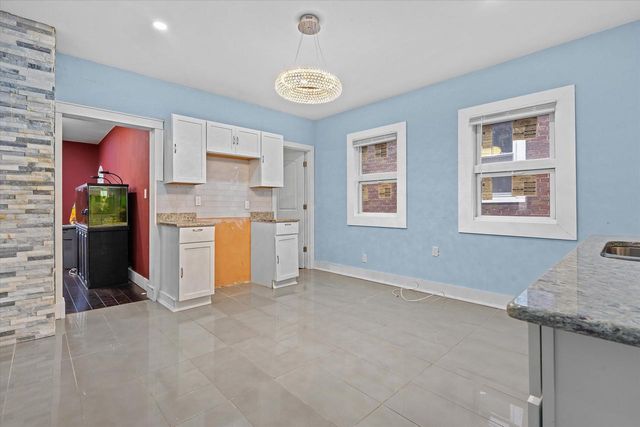 2715 S 14th STREET, Milwaukee, WI 53215